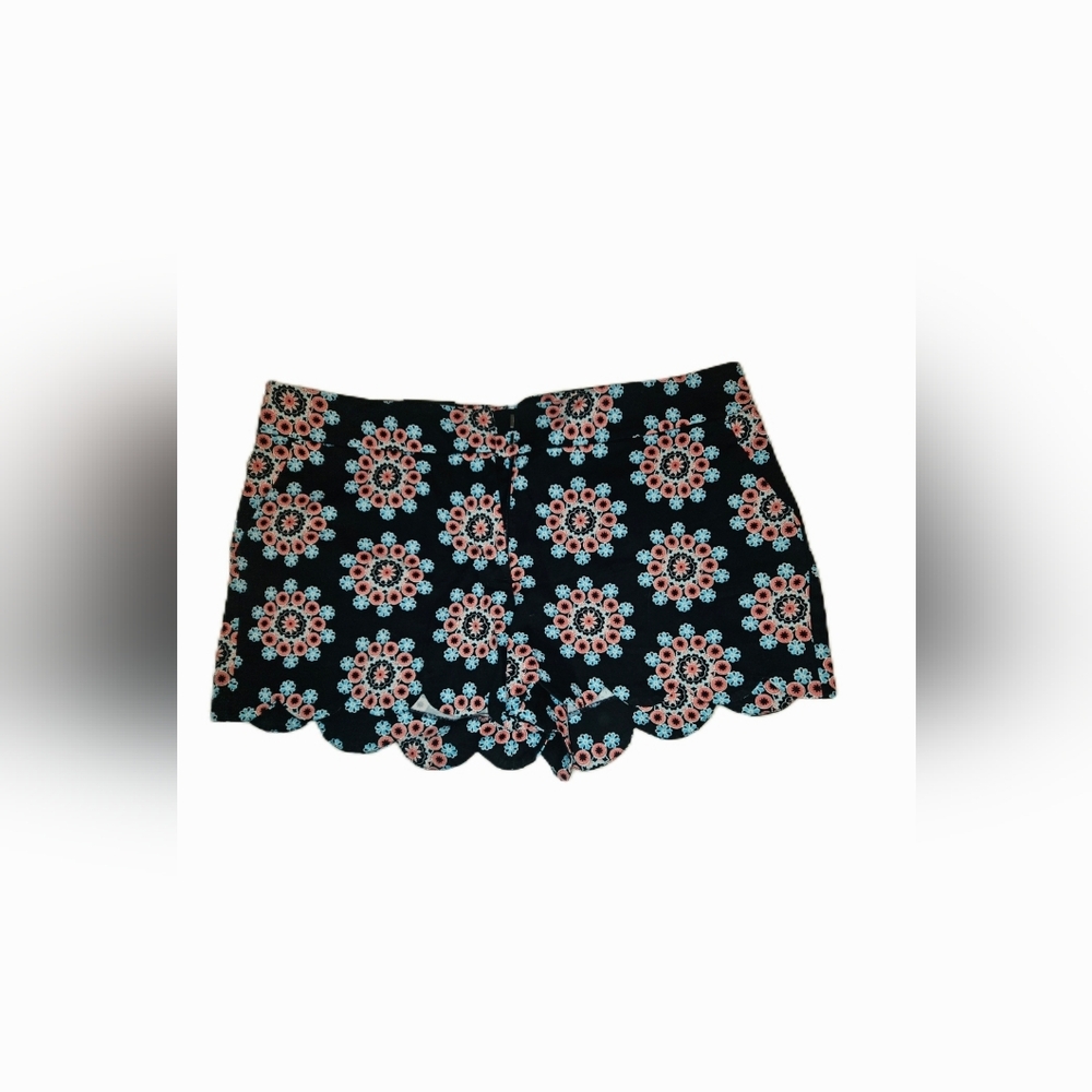 Crown and ivy shorts NWT